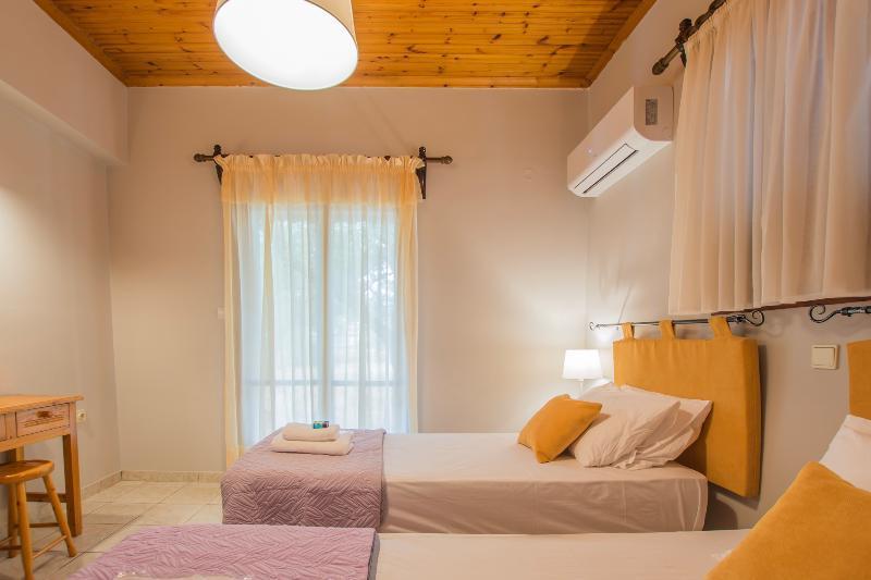 Porto Giardino Apartments Psarou  外观 照片