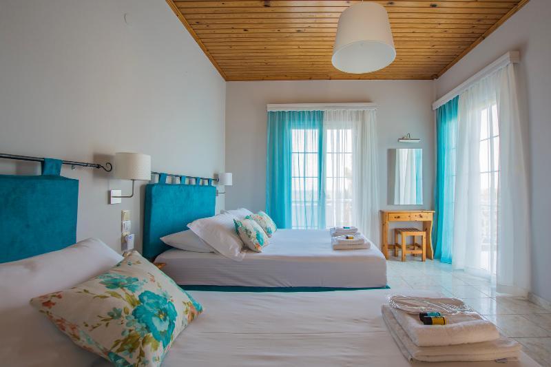 Porto Giardino Apartments Psarou  外观 照片