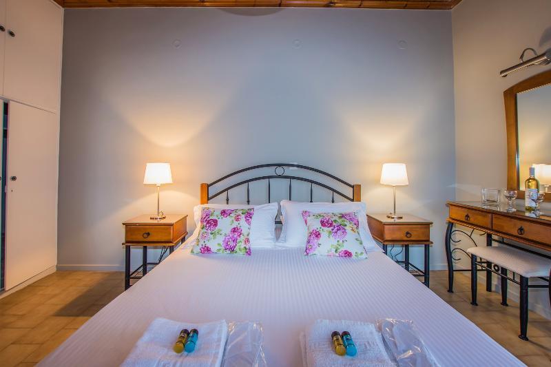 Porto Giardino Apartments Psarou  外观 照片