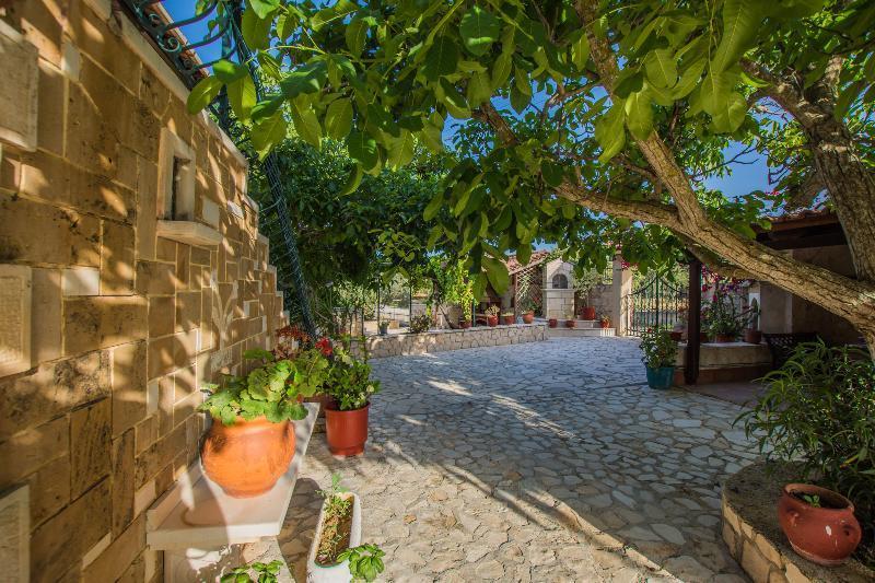 Porto Giardino Apartments Psarou  外观 照片