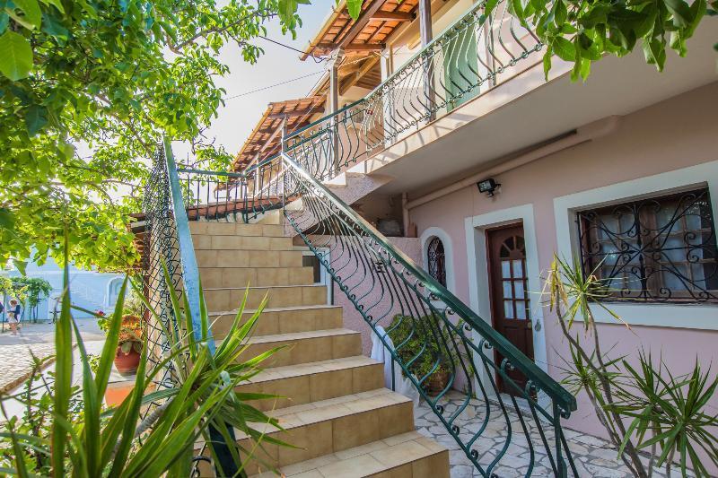 Porto Giardino Apartments Psarou  外观 照片