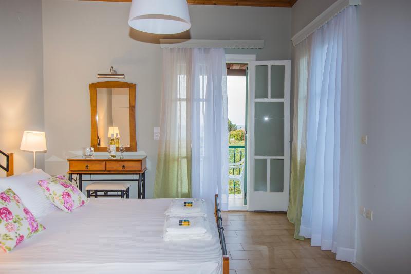Porto Giardino Apartments Psarou  外观 照片